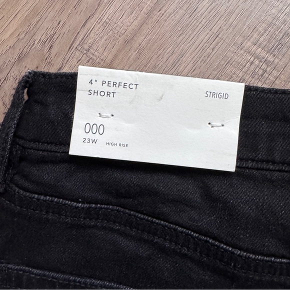 American Eagle Outfitters Black 4" Perfect Short - Size 000 / 23W - Brand New - Picture 10 of 10